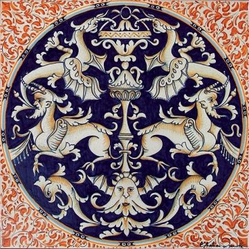 Hand-painted Deruta tile ad06 by Antica Deruta, Italy. The tile is entirely handcrafted.
