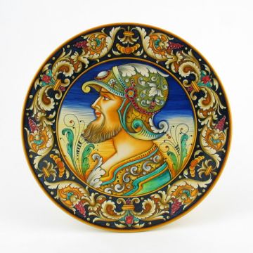 Italian wall plate featuring a Renaissance-style portrait of a warrior with helmet handmade by Alvaro Binaglia in Deruta Italy - main image