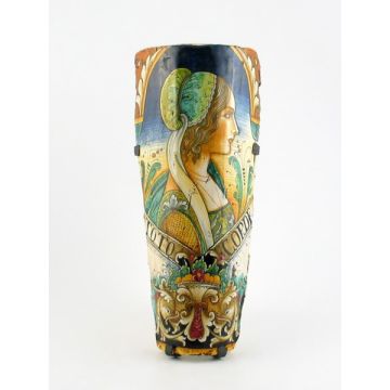 Italian wall lamp featuring a Renaissance-style portrait of Elena handmade by Alvaro Binaglia in Deruta Italy - main image