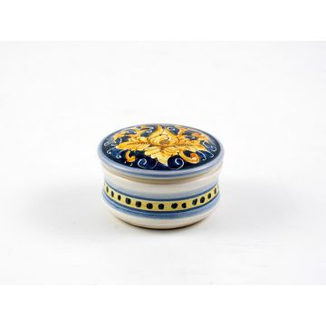 Italian hand-painted ceramic keepsake box from the Rinascimento collection handmade by Ceramiche Rampini in Gubbio, Italy