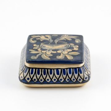 Italian blue and cream keepsake box handmade by Ceramiche Magnanelli in Gubbio, Italy