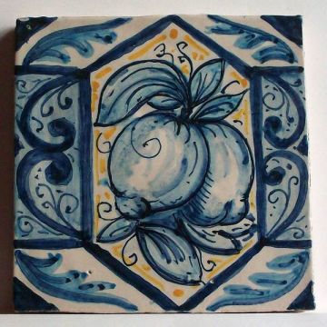 Sicilian tile GH09 hand-painted with traditional designs by Ghenos, Messina - Italy