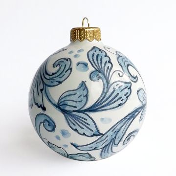 Italian Christmas ball ornament hand-painted by Ghenos in Messina