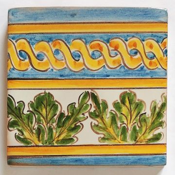 Hand-painted Italian tile LF17 from the Classic collection, entirely handcrafted by La Fauci in Messina, Sicily