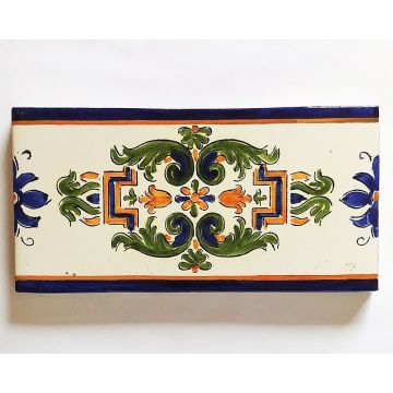 Hand-painted Italian tile LF28 from the Classic collection, entirely handcrafted by La Fauci in Messina, Sicily