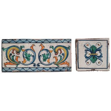 Hand-painted Deruta tile or by Antica Deruta, Italy. The tile is entirely handcrafted.