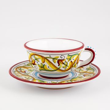 Primizia Italian tea cup and saucer handmade by Fima in Deruta