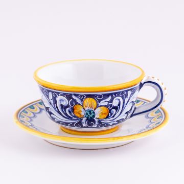 Deruta tea cup and saucer from the Rameggi collection, handmade by Antica Deruta - Italy