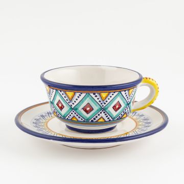 Vario F4 Italian tea cup and saucer handmade by Fima in Deruta