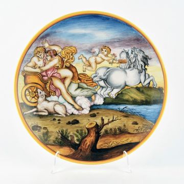 Italian wall plate featuring a Renaissance-style portrait of Aurora and Cephalus handmade by Francesca Niccacci in Deruta