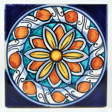 Italian tile VD10 handmade by Francesca Niccacci in Deruta