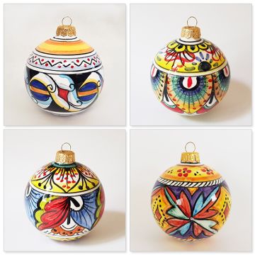 Set of four Italian Christmas ball ornaments handmade by Francesca Niccacci in Deruta