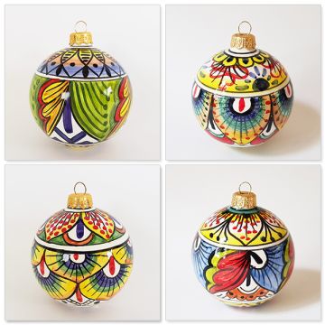 Set of four Italian Christmas ball ornaments handmade by Francesca Niccacci in Deruta
