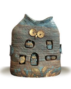 The Owl Den, a ceramic piece created by Maestro Riccardo Biavati in Ferrara, Italy