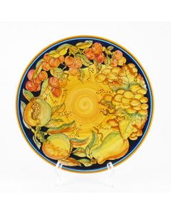 Italian wall plate from the Frutta Classica Collection handmade by D&G Design in Deruta