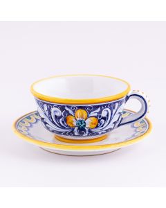 Deruta tea cup and saucer from the Rameggi collection, handmade by Antica Deruta - Italy